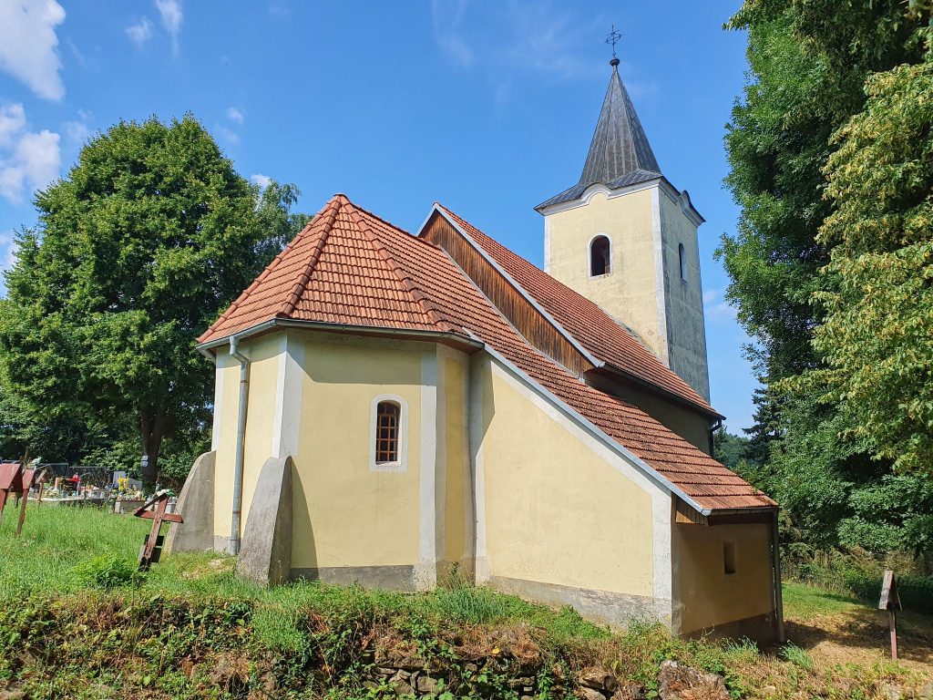 Kostol Sv. Michala Archanjela, Krajné Zdroj: Wikipedia