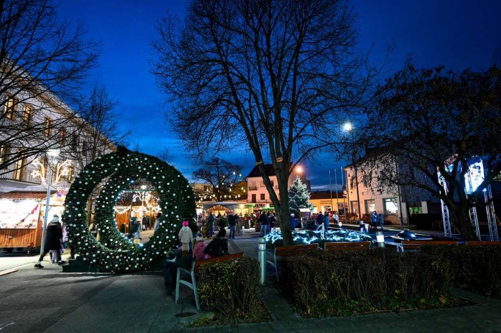 Vianočná atmosféra s bohatým programom, to je decembrový región Piešťany. Zdroj: OOCR Rezort Piešťany
